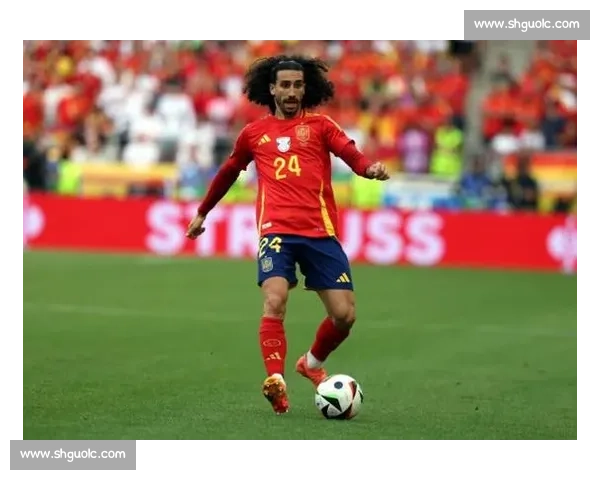 库库雷利亚度假晒照致敬偶像！化身德罗巴迷弟海边享受冠军假期